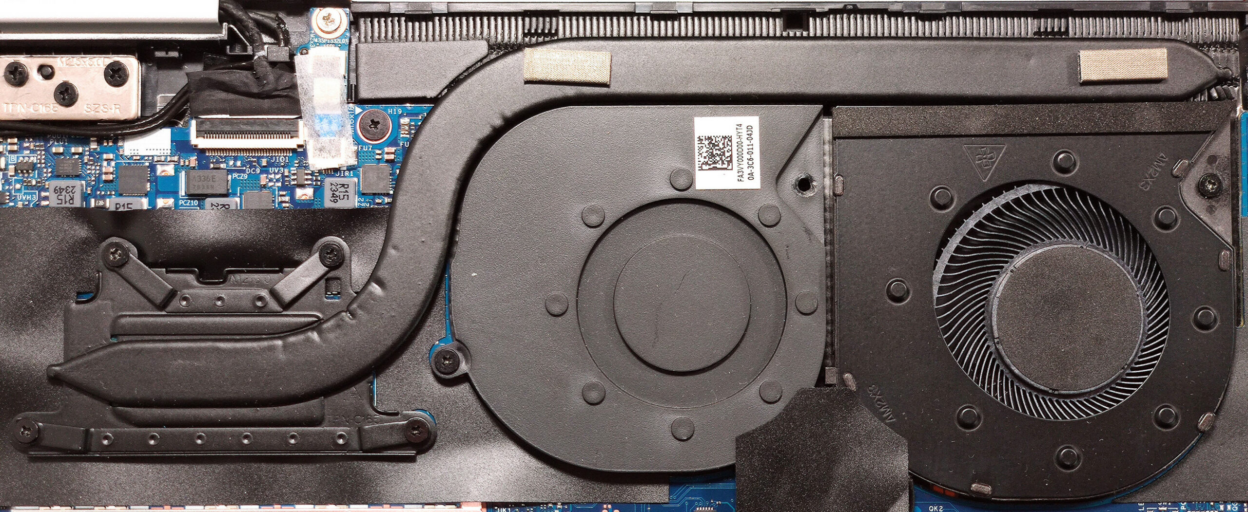 HP Envy x360 15 (15-fe0000)の開け方 - 分解とアップグレード