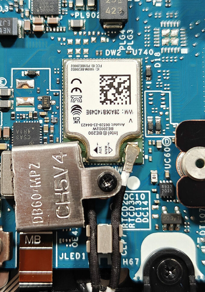 How to open Dell Precision 5690 – disassembly and upgrade options ...