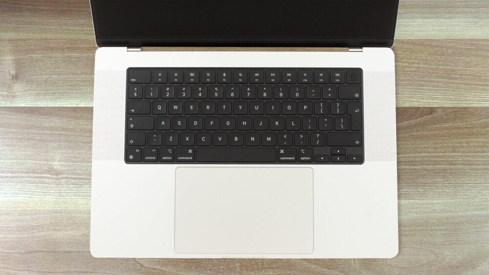アップル MacBook Pro 16 (M4 Pro / M4 Max)レビュー - プロ アップル MacBook Pro 16 (M4 Pro / M4 Max)レビュー - プロ