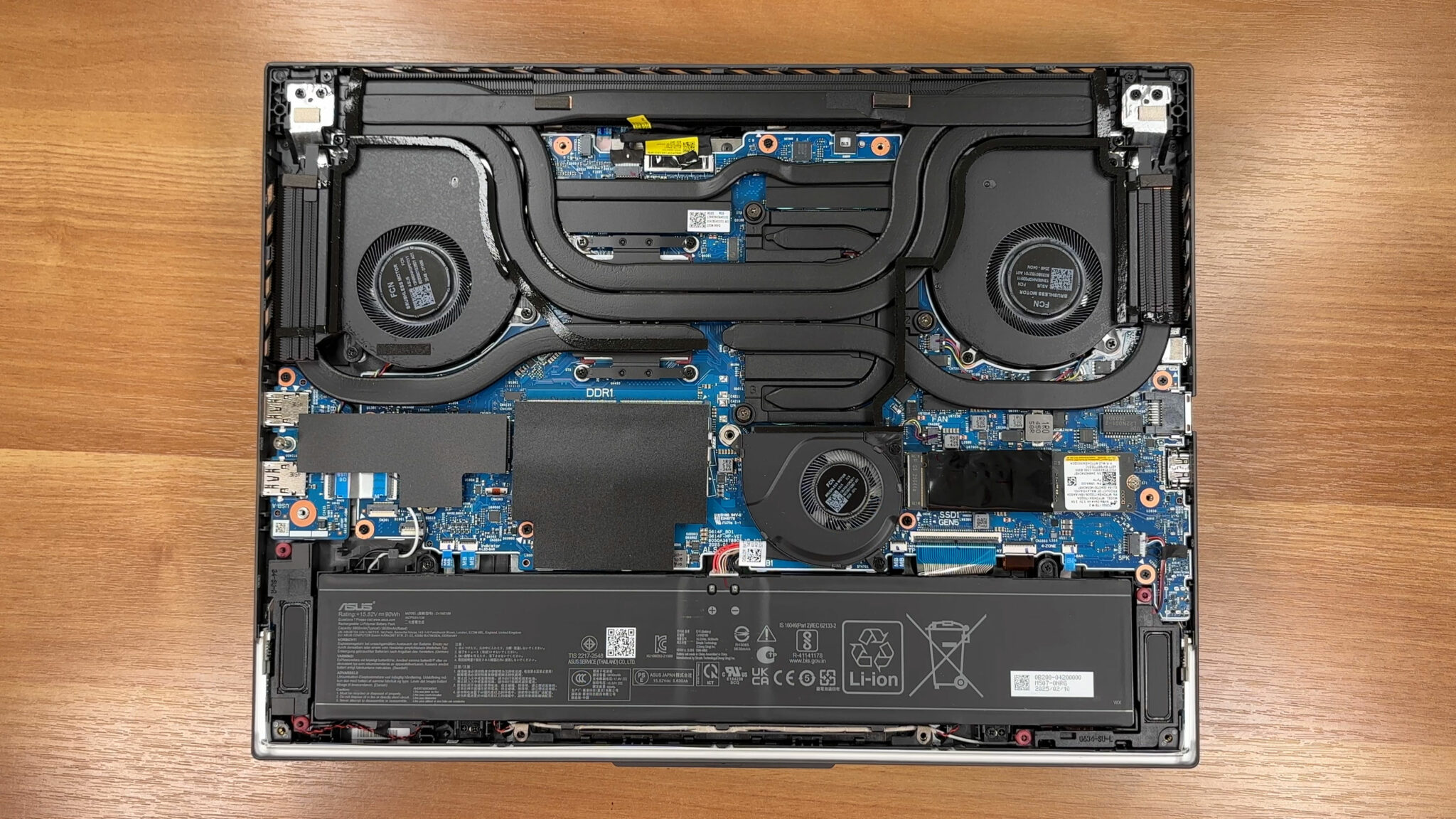 How to open ASUS ROG Strix G16 G614 (2025) – disassembly and upgrade ...