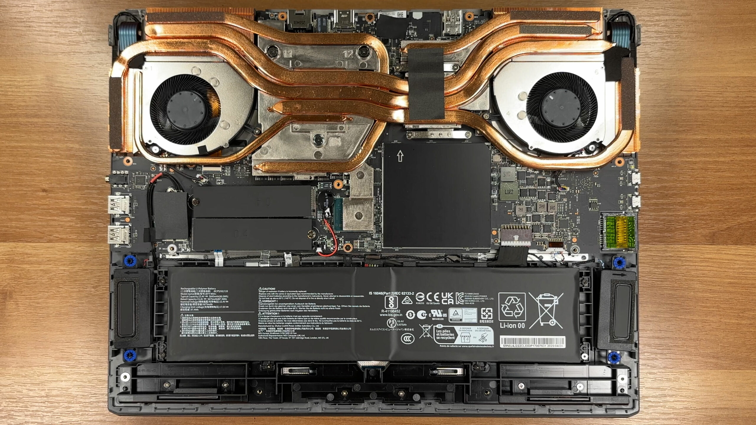 How to open MSI Vector 17 HX AI A2XW – disassembly and upgrade