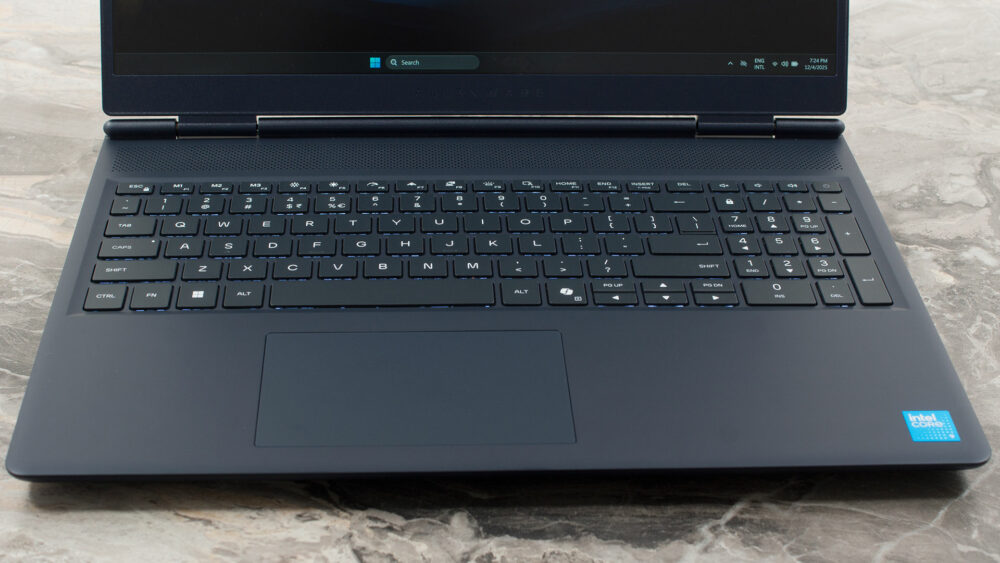 Alienware 16 Aurora (AC16250) laptop, keyboard and touchpad