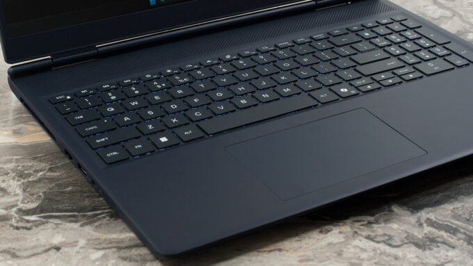 Alienware 16 Aurora (AC16250) laptop, keyboard left