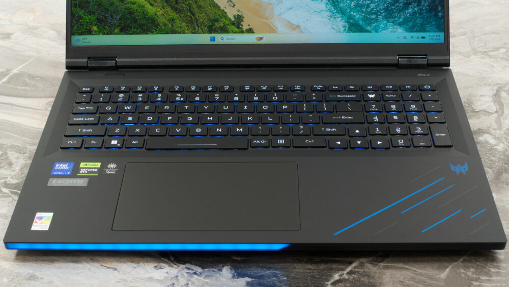 宏碁掠夺者Helios 18 AI (PH18-73) 评测--终极台式机替代品