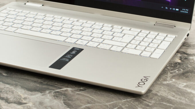 Lenovo Yoga 7a 2-in-1 (16", Gen 11) laptop, keyboard right
