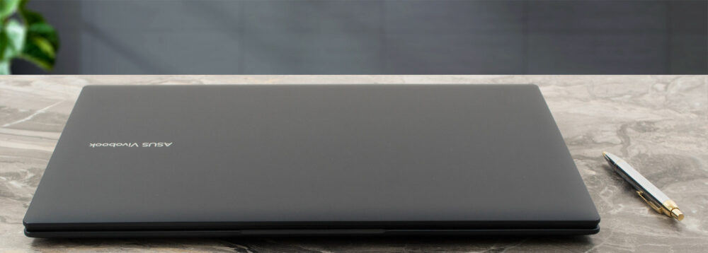 ASUS Vivobook 18 (M1807) laptop, lid closed (top view)