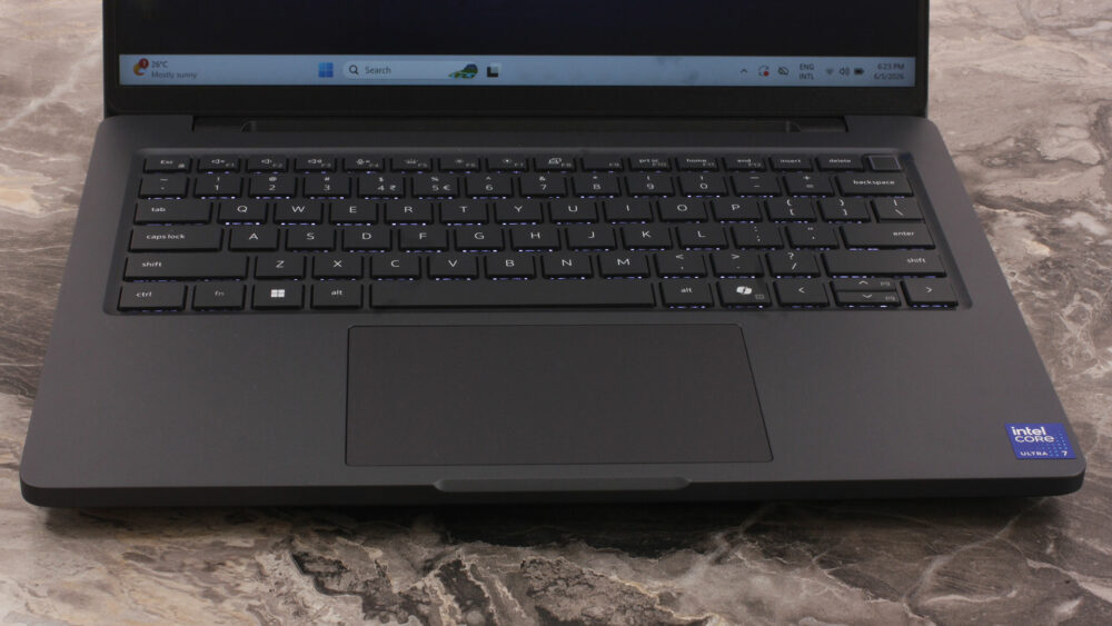 Dell Pro Max 14 (MC14250) laptop, keyboard and touchpad