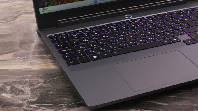 Lenovo LOQ 15 (15IPH11) laptop, keyboard left