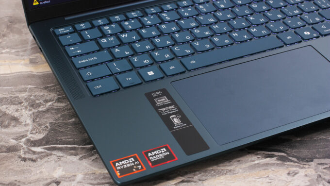 Lenovo Yoga Slim 7a (14", Gen 11) laptop, keyboard left