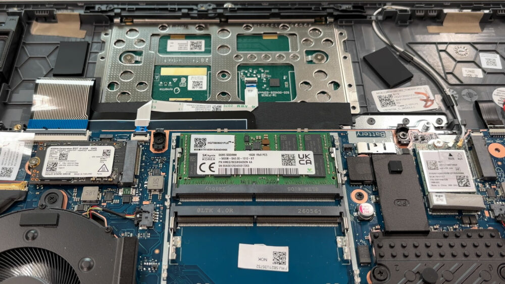 Lenovo LOQ 15 (15IPH11) SSD thermal pads on bottom cover