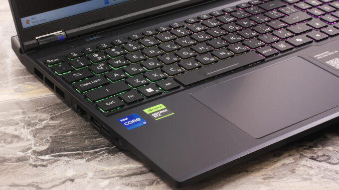 Acer Predator Helios Neo 16 (PHN16-I31) laptop, keyboard left
