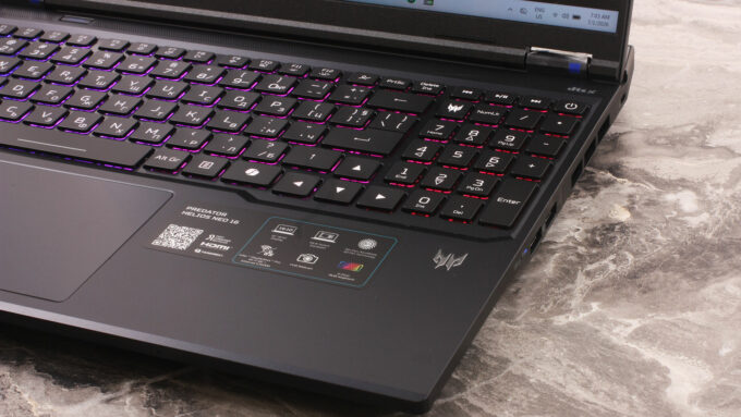 Acer Predator Helios Neo 16 (PHN16-I31) laptop, keyboard right