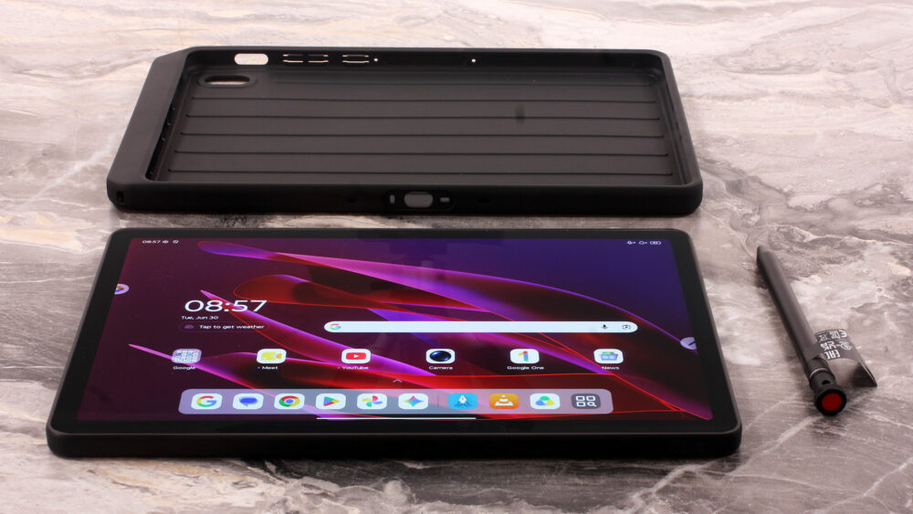 Lenovo ThinkTab X11 Gen 1 tablet, Rugged Smart Case and Lenovo Tab Pen XE