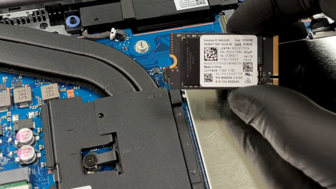 Lenovo IdeaPad Slim 5a (16, Gen 11) M.2 SSD slots