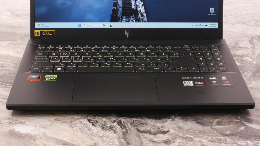 Acer Nitro V 15 (ANV15-A31) laptop, keyboard and touchpad